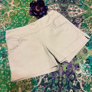Crown & Ivy Khaki Shorts with Ruffle Pockets Size 2